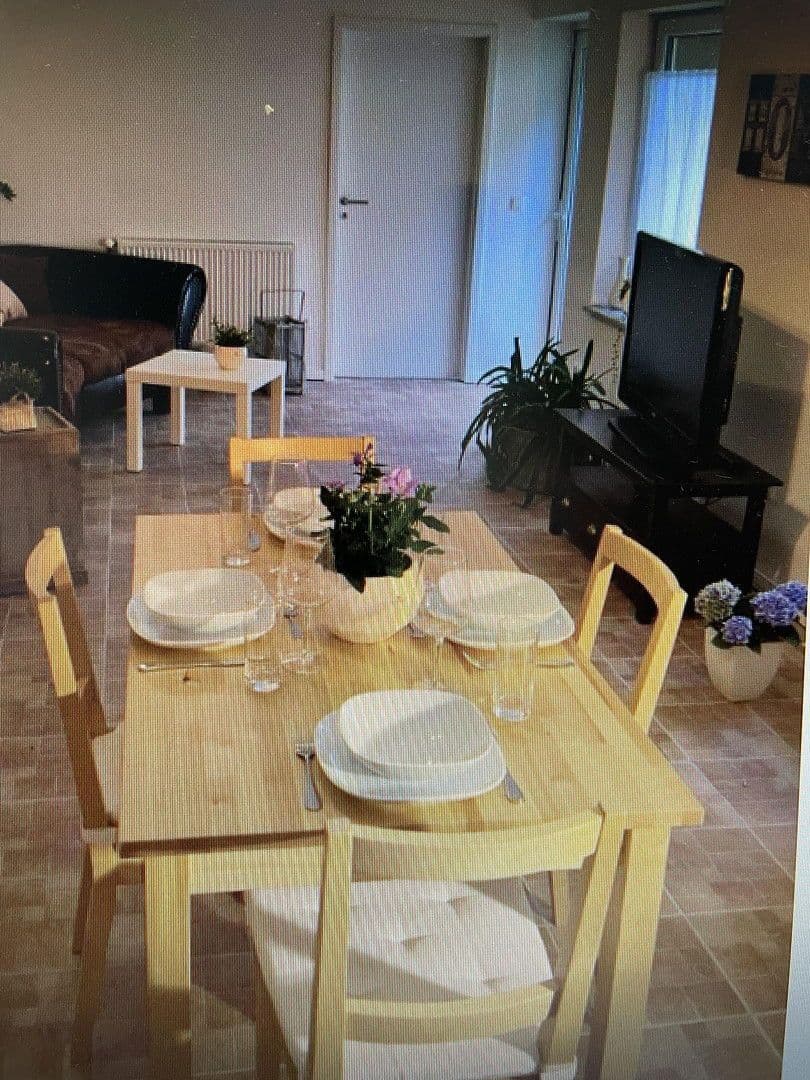 Pronájem bytu 1+1 12 m², Berlin, Berlín Pronájem bytu 1+1 12 m², Berlin, Berlín