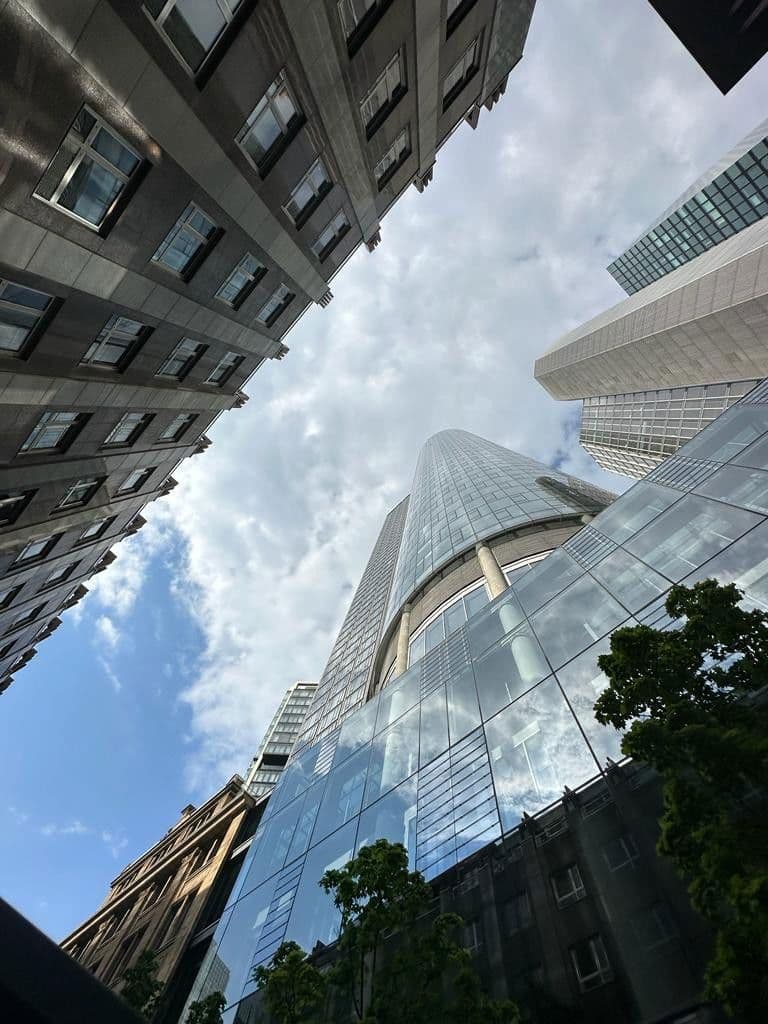 Pronájem bytu 3+1 100 m², Frankfurt am Main, Hessen Pronájem bytu 3+1 100 m², Frankfurt am Main, Hessen