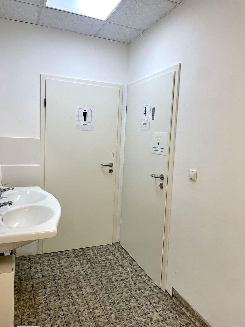 Pronájem kanceláře 250 m², Sophienblatt 82-86, Kiel, Šlesvicko-Holštýnsko Pronájem kanceláře 250 m², Sophienblatt 82-86, Kiel, Šlesvicko-Holštýnsko