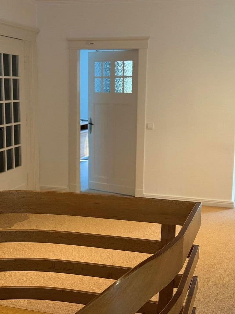 Pronájem bytu 7+1 220 m², Oldenburg (Oldenburg), Dolní Sasko Pronájem bytu 7+1 220 m², Oldenburg (Oldenburg), Dolní Sasko