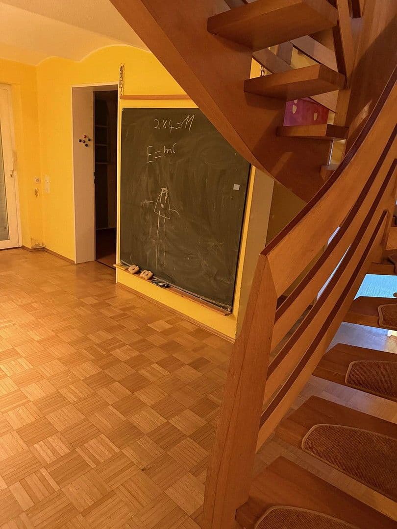 Pronájem bytu 7+1 220 m², Oldenburg (Oldenburg), Dolní Sasko Pronájem bytu 7+1 220 m², Oldenburg (Oldenburg), Dolní Sasko