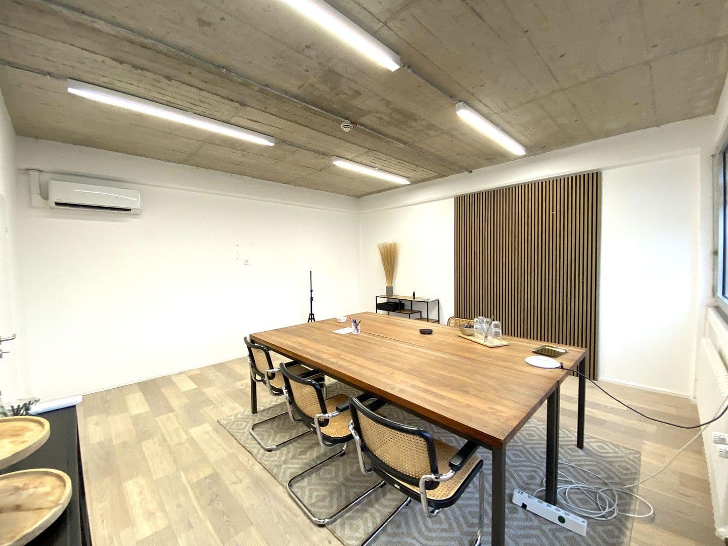 Pronájem kanceláře 300 m², Ratingen, Severní Porýní-Vestfálsko Pronájem kanceláře 300 m², Ratingen, Severní Porýní-Vestfálsko