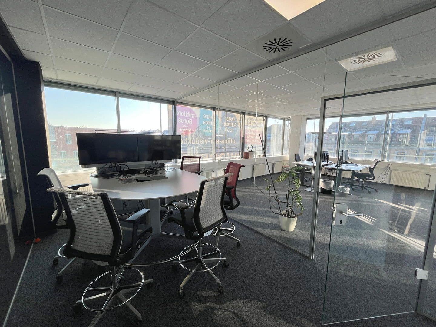 Pronájem kanceláře 1.100 m², Georg-Schumann-Str. 294, Leipzig, Sasko Pronájem kanceláře 1.100 m², Georg-Schumann-Str. 294, Leipzig, Sasko