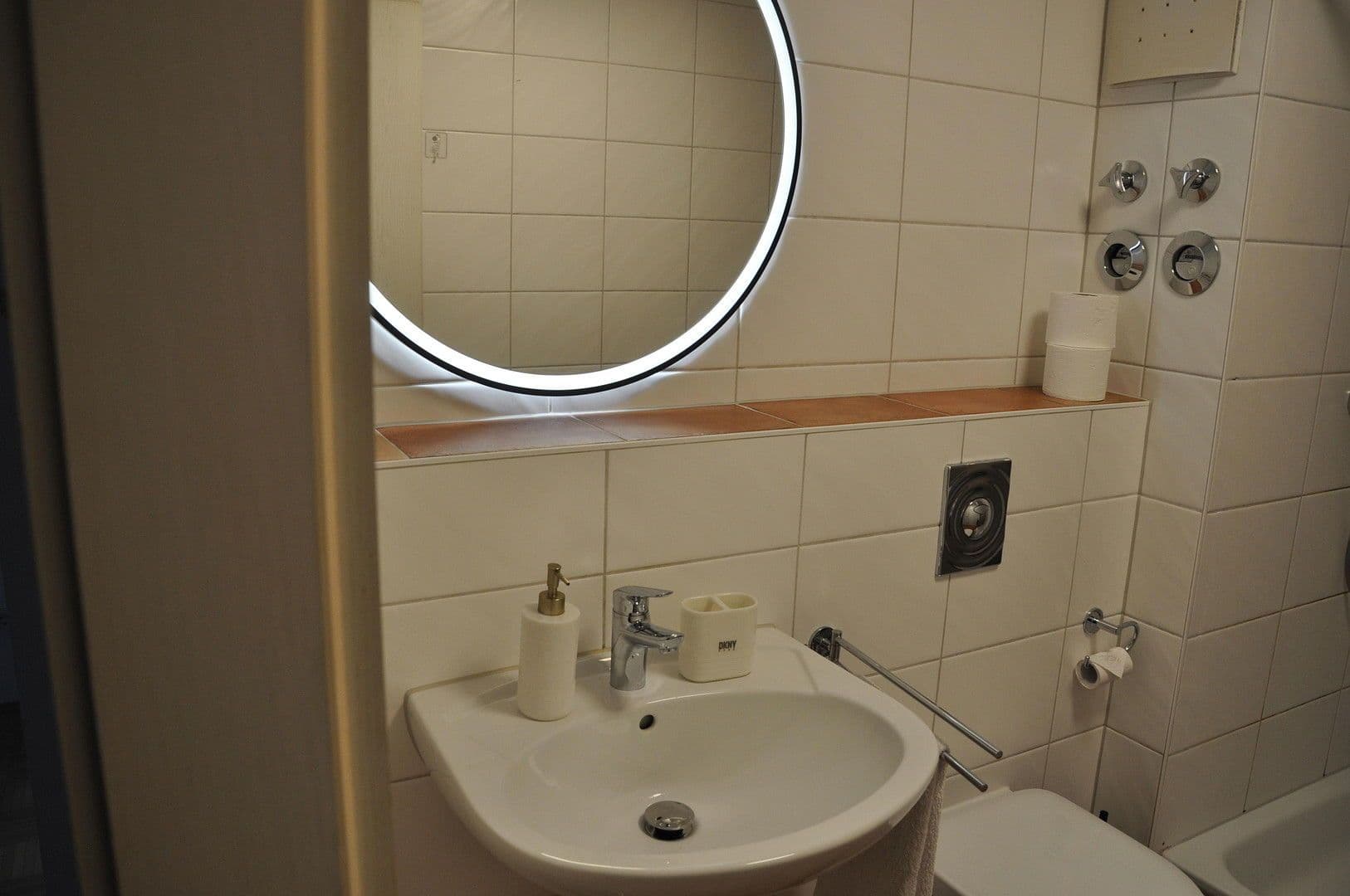 Prodej bytu 1+1 32 m², Bernhard-Lichtenberg-Straße 58, Karlsruhe, Bádensko-Württembersko Prodej bytu 1+1 32 m², Bernhard-Lichtenberg-Straße 58, Karlsruhe, Bádensko-Württembersko