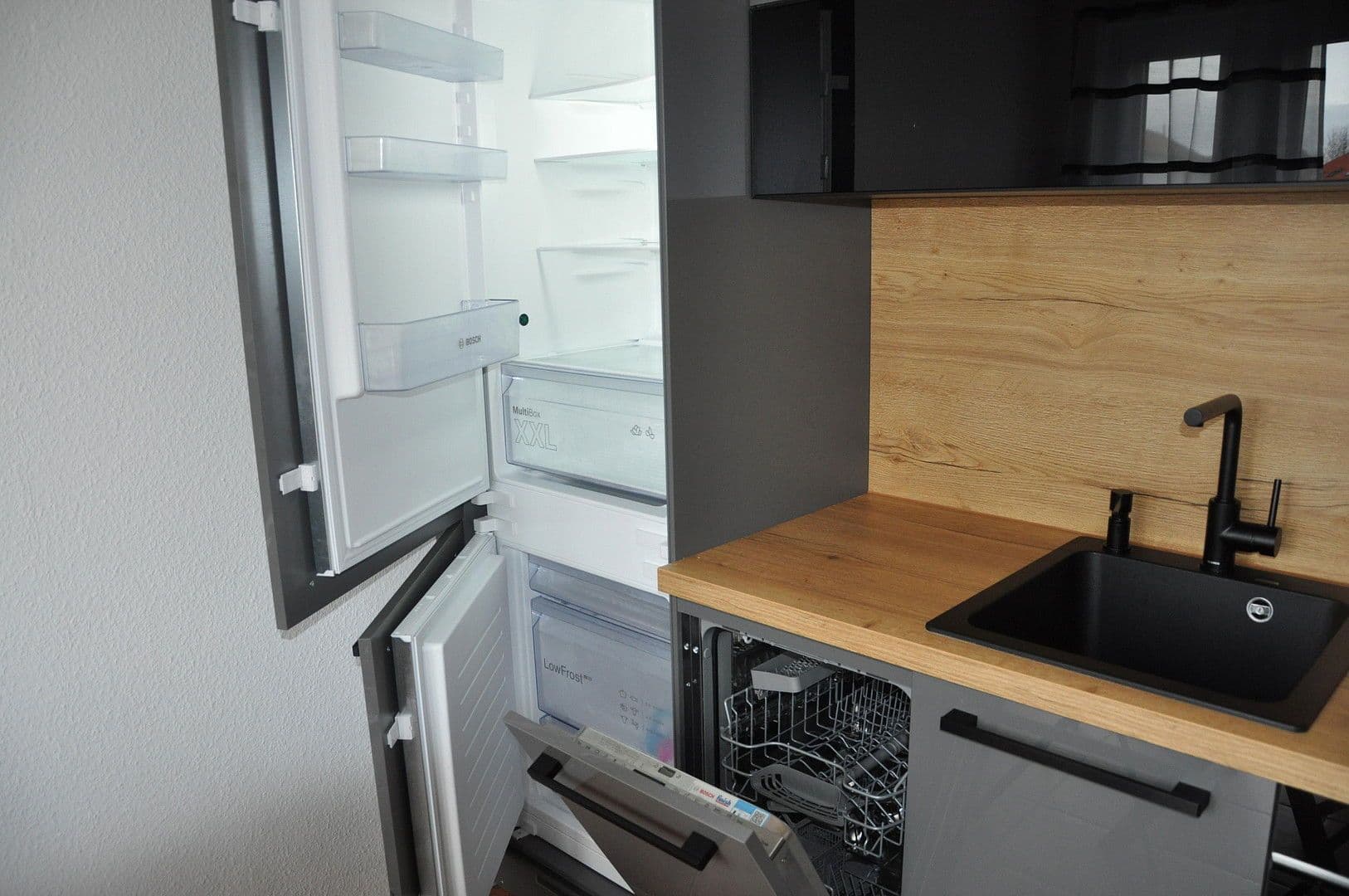 Prodej bytu 1+1 32 m², Bernhard-Lichtenberg-Straße 58, Karlsruhe, Bádensko-Württembersko Prodej bytu 1+1 32 m², Bernhard-Lichtenberg-Straße 58, Karlsruhe, Bádensko-Württembersko