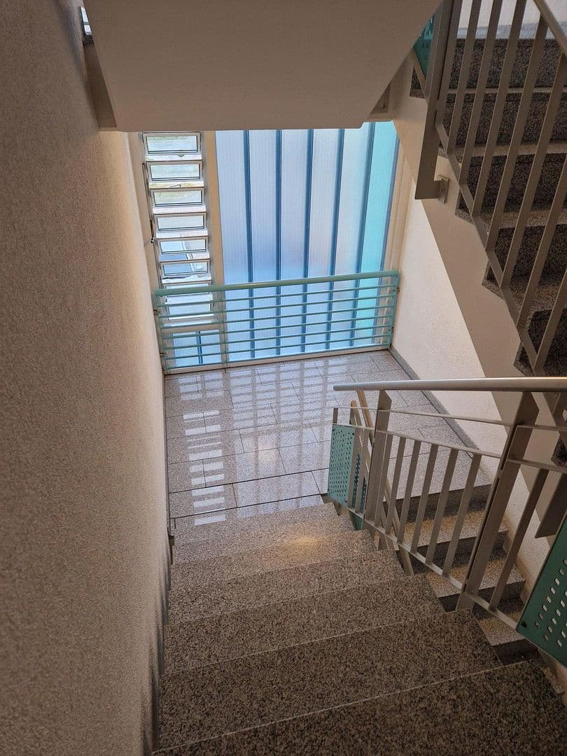 Prodej bytu 1+1 32 m², Bernhard-Lichtenberg-Straße 58, Karlsruhe, Bádensko-Württembersko Prodej bytu 1+1 32 m², Bernhard-Lichtenberg-Straße 58, Karlsruhe, Bádensko-Württembersko