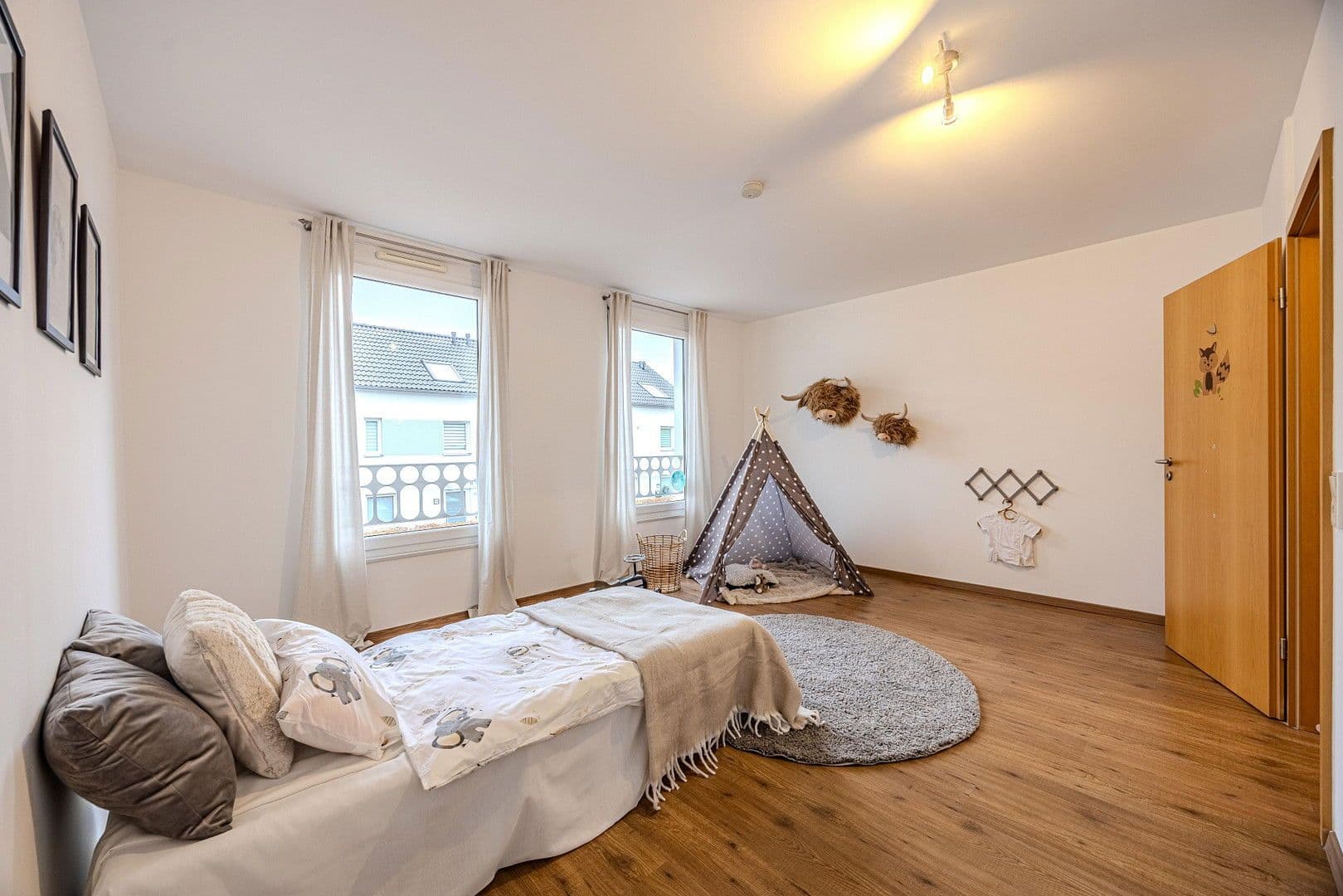 Prodej domu 141 m², pozemek 150 m², Johan-Kaiser-Ring 148, Hanau, Hessen Prodej domu 141 m², pozemek 150 m², Johan-Kaiser-Ring 148, Hanau, Hessen