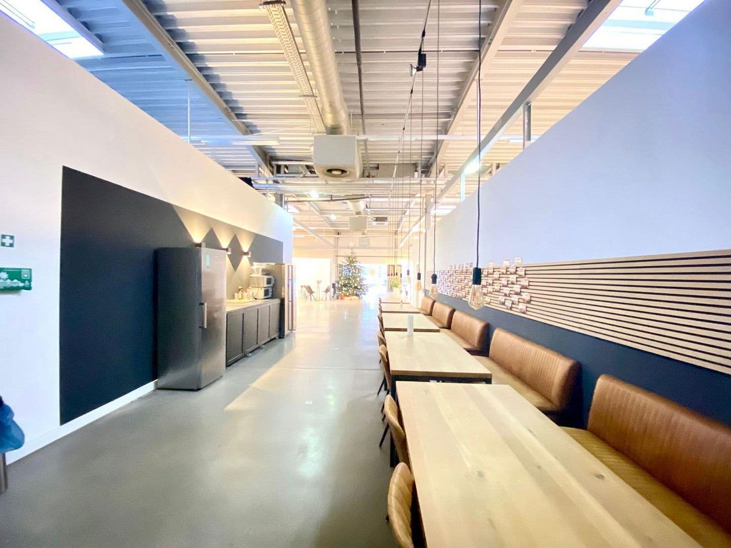 Pronájem nebytového prostoru 3.497 m², Ratingen, Severní Porýní-Vestfálsko Pronájem nebytového prostoru 3.497 m², Ratingen, Severní Porýní-Vestfálsko