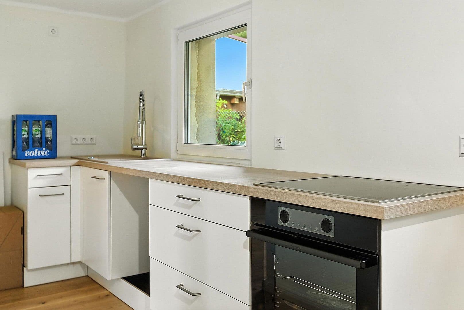 Prodej domu 77 m², pozemek 426 m², Berlin, Berlín Prodej domu 77 m², pozemek 426 m², Berlin, Berlín