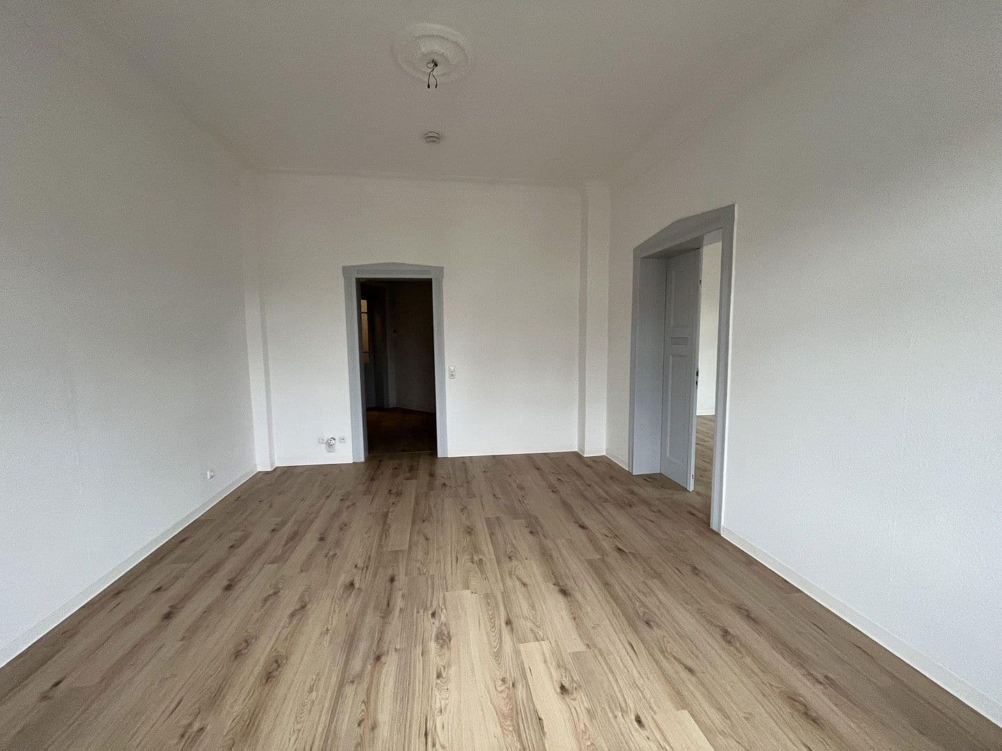 Pronájem bytu 4+1 133 m², Lassallestraße 9, Cvikov, Sasko Pronájem bytu 4+1 133 m², Lassallestraße 9, Cvikov, Sasko