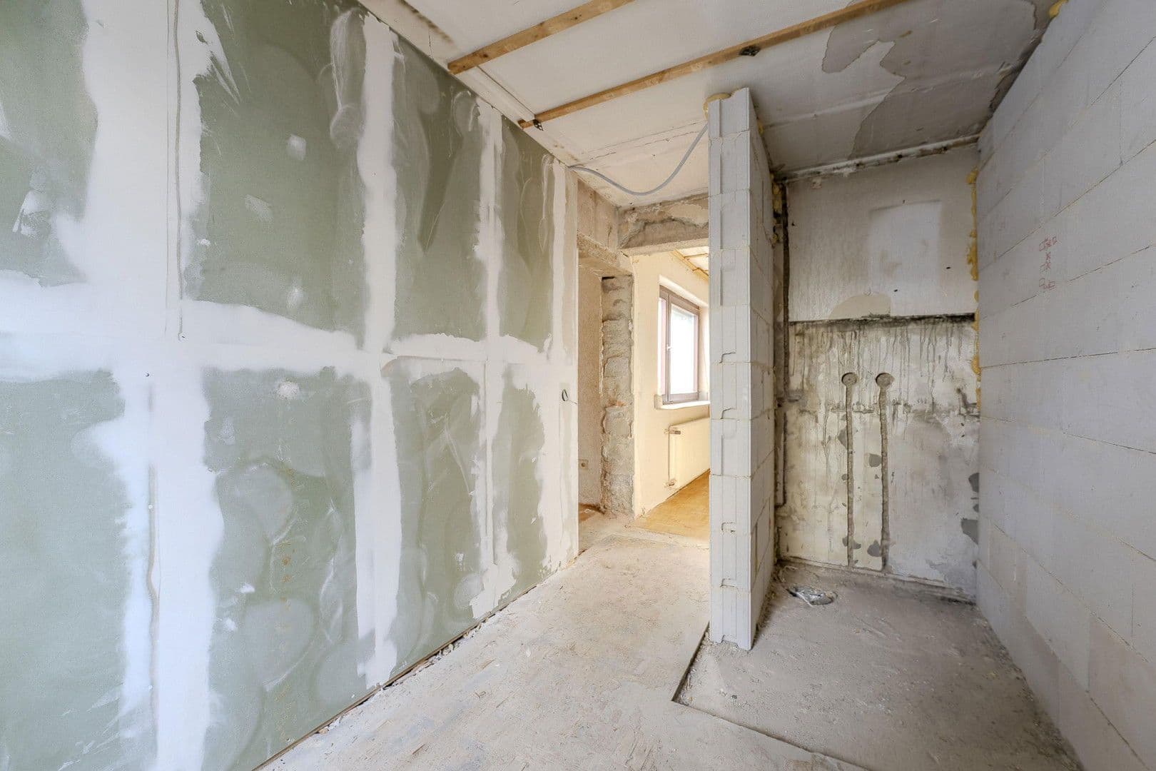 Prodej domu 138 m², pozemek 374 m², Marbach am Neckar, Bádensko-Württembersko Prodej domu 138 m², pozemek 374 m², Marbach am Neckar, Bádensko-Württembersko