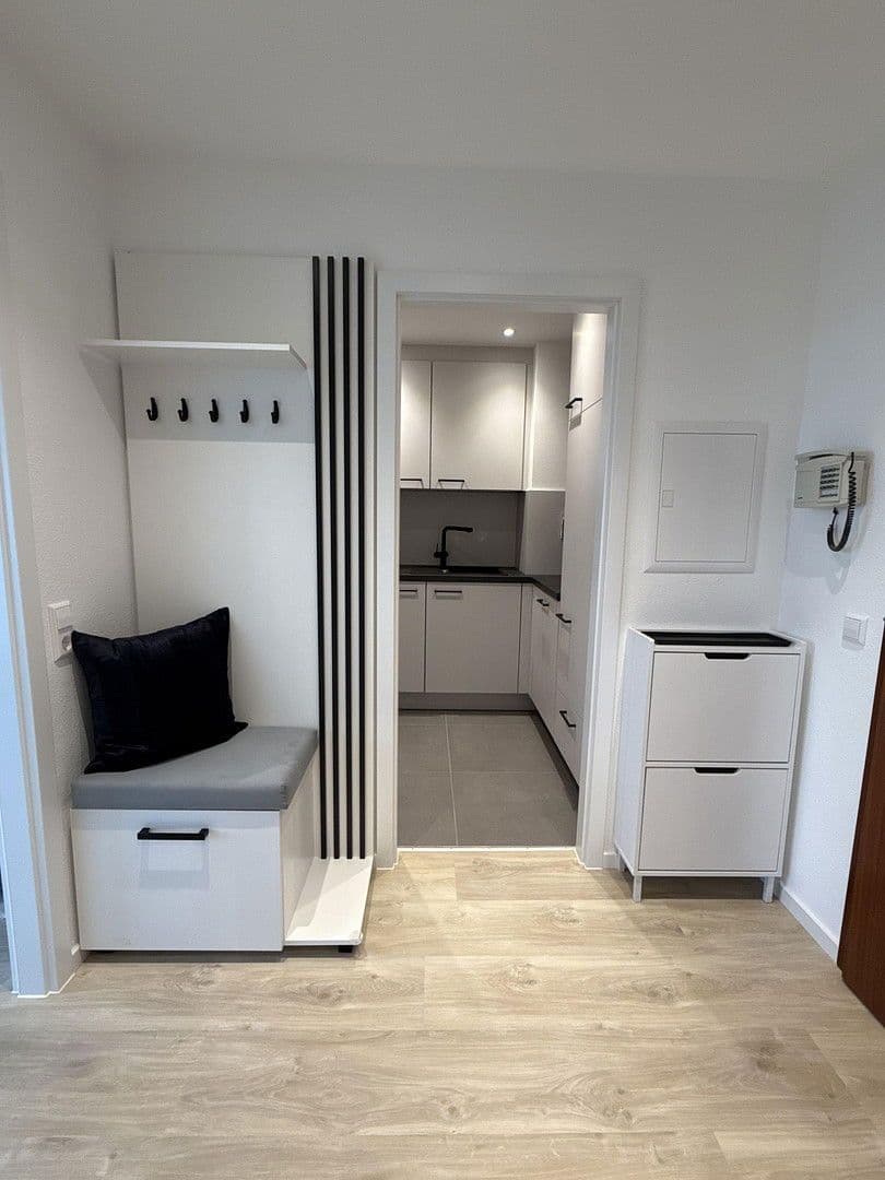 Pronájem bytu 1+1 39 m², Plieninger Straße 100, Stuttgart Möhringen, Bádensko-Württembersko Pronájem bytu 1+1 39 m², Plieninger Straße 100, Stuttgart Möhringen, Bádensko-Württembersko