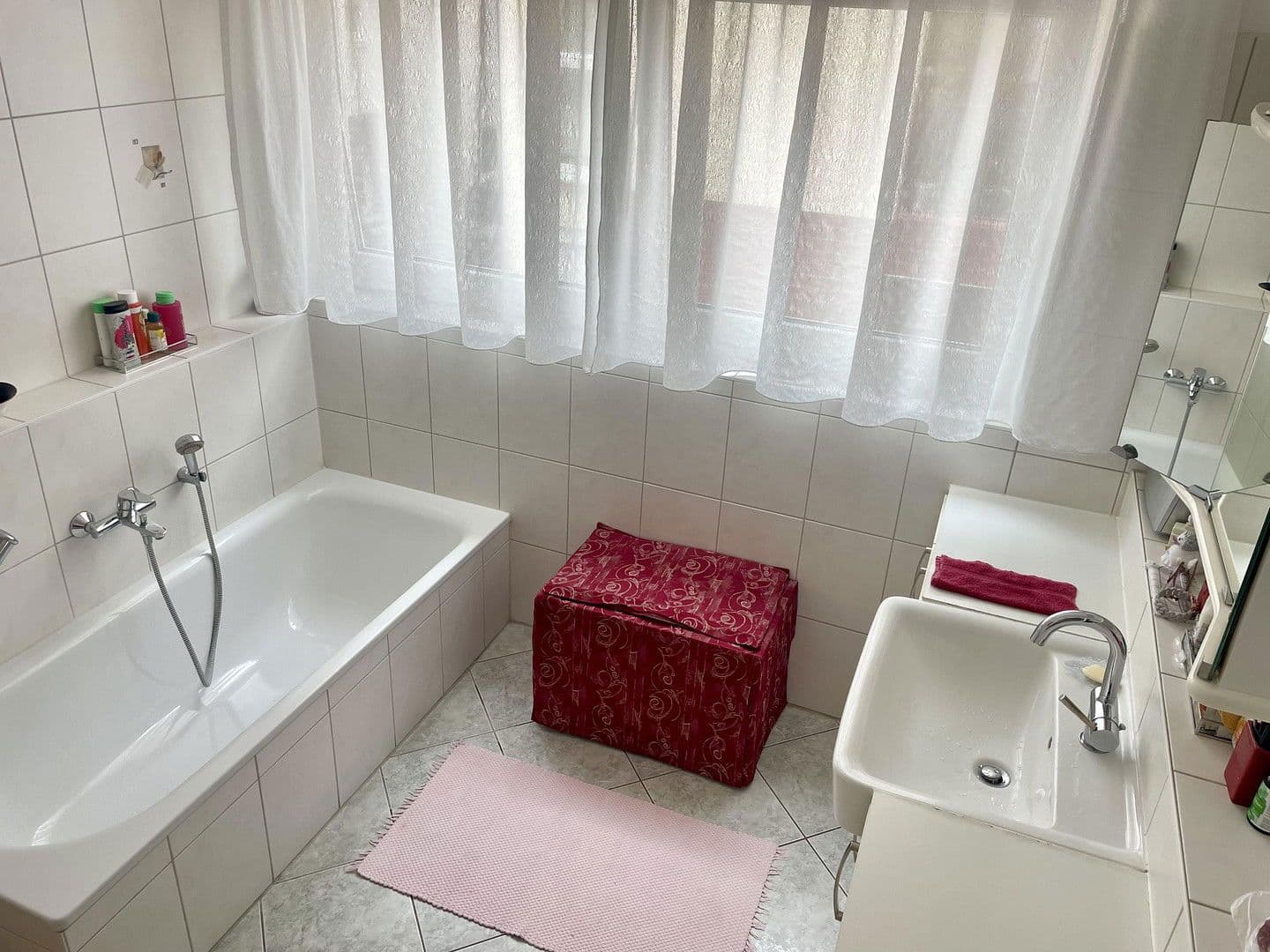 Prodej domu 138 m², pozemek 140 m², Bad Vilbel, Hessen Prodej domu 138 m², pozemek 140 m², Bad Vilbel, Hessen