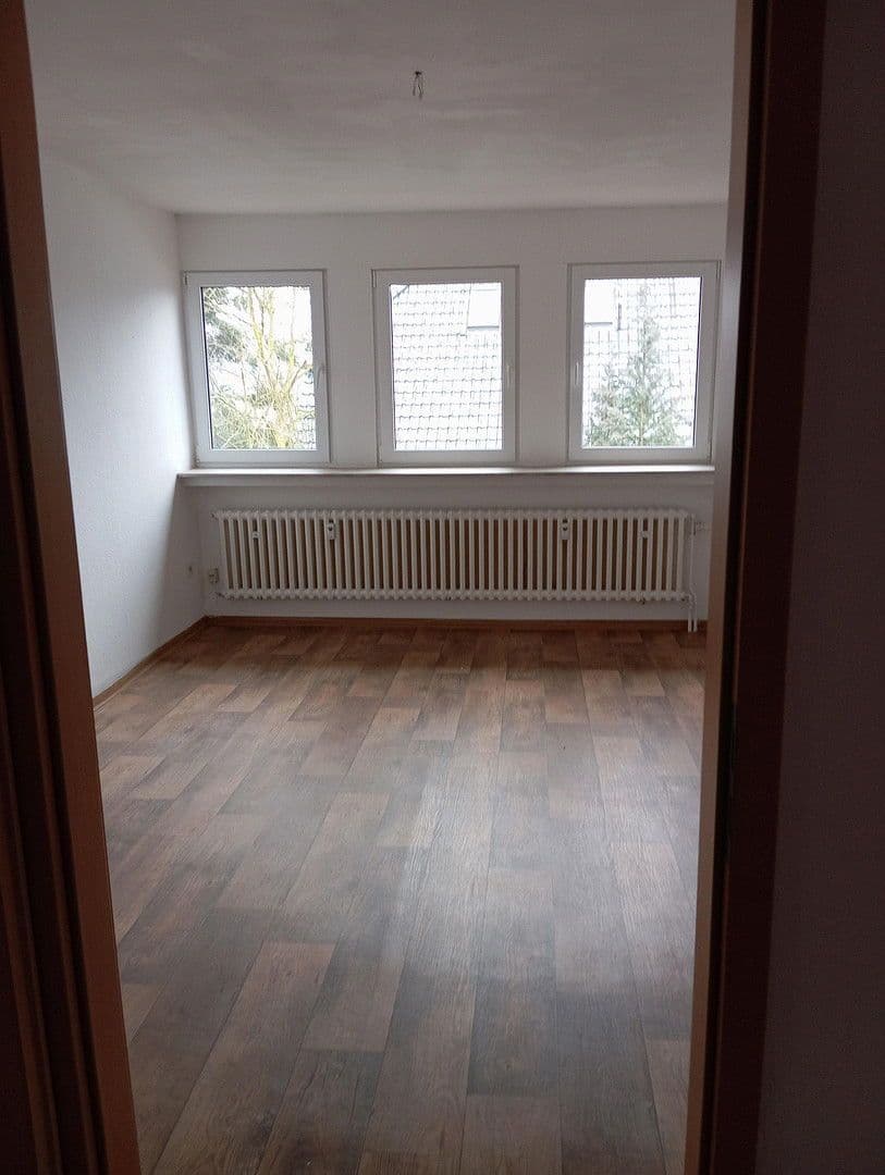 Prodej domu 706 m², pozemek 993 m², Löhne, Severní Porýní-Vestfálsko Prodej domu 706 m², pozemek 993 m², Löhne, Severní Porýní-Vestfálsko