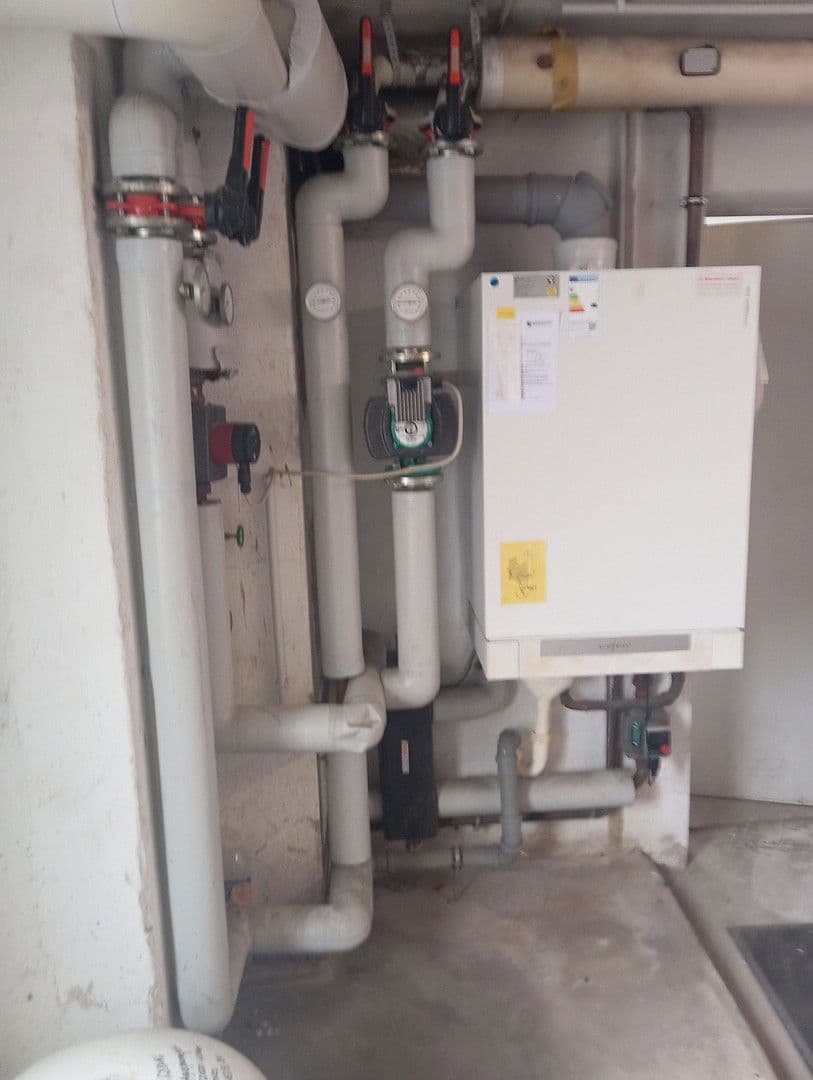 Prodej domu 706 m², pozemek 993 m², Löhne, Severní Porýní-Vestfálsko Prodej domu 706 m², pozemek 993 m², Löhne, Severní Porýní-Vestfálsko