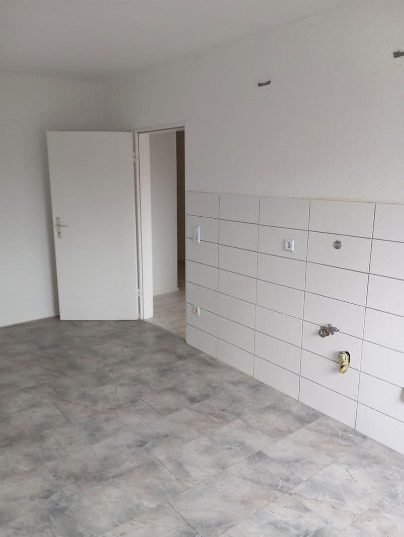 Prodej domu 706 m², pozemek 993 m², Löhne, Severní Porýní-Vestfálsko Prodej domu 706 m², pozemek 993 m², Löhne, Severní Porýní-Vestfálsko