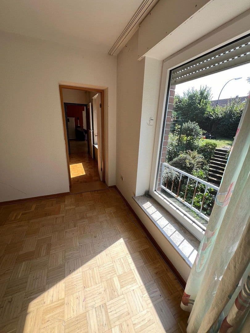 Prodej domu 229 m², pozemek 511 m², Marl, Severní Porýní-Vestfálsko Prodej domu 229 m², pozemek 511 m², Marl, Severní Porýní-Vestfálsko