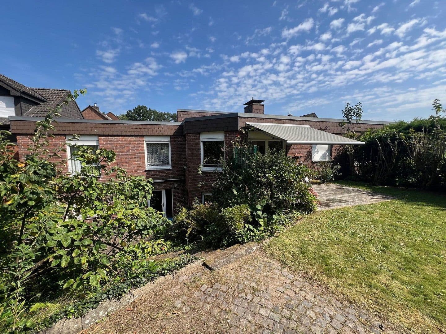 Prodej domu 229 m², pozemek 511 m², Marl, Severní Porýní-Vestfálsko Prodej domu 229 m², pozemek 511 m², Marl, Severní Porýní-Vestfálsko