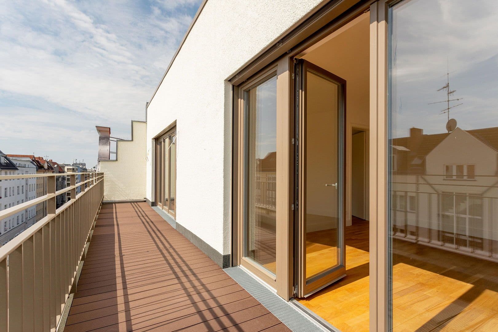 Prodej bytu 4+1 161 m², Hohenstaufenstraße 9, Berlin, Berlín Prodej bytu 4+1 161 m², Hohenstaufenstraße 9, Berlin, Berlín