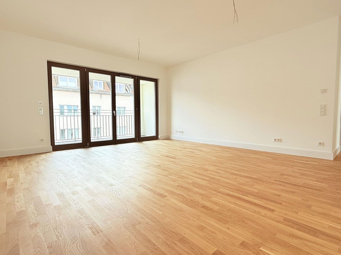 Prodej bytu 3+1 72 m², Hohenstaufenstraße 9, Berlin, Berlín Prodej bytu 3+1 72 m², Hohenstaufenstraße 9, Berlin, Berlín