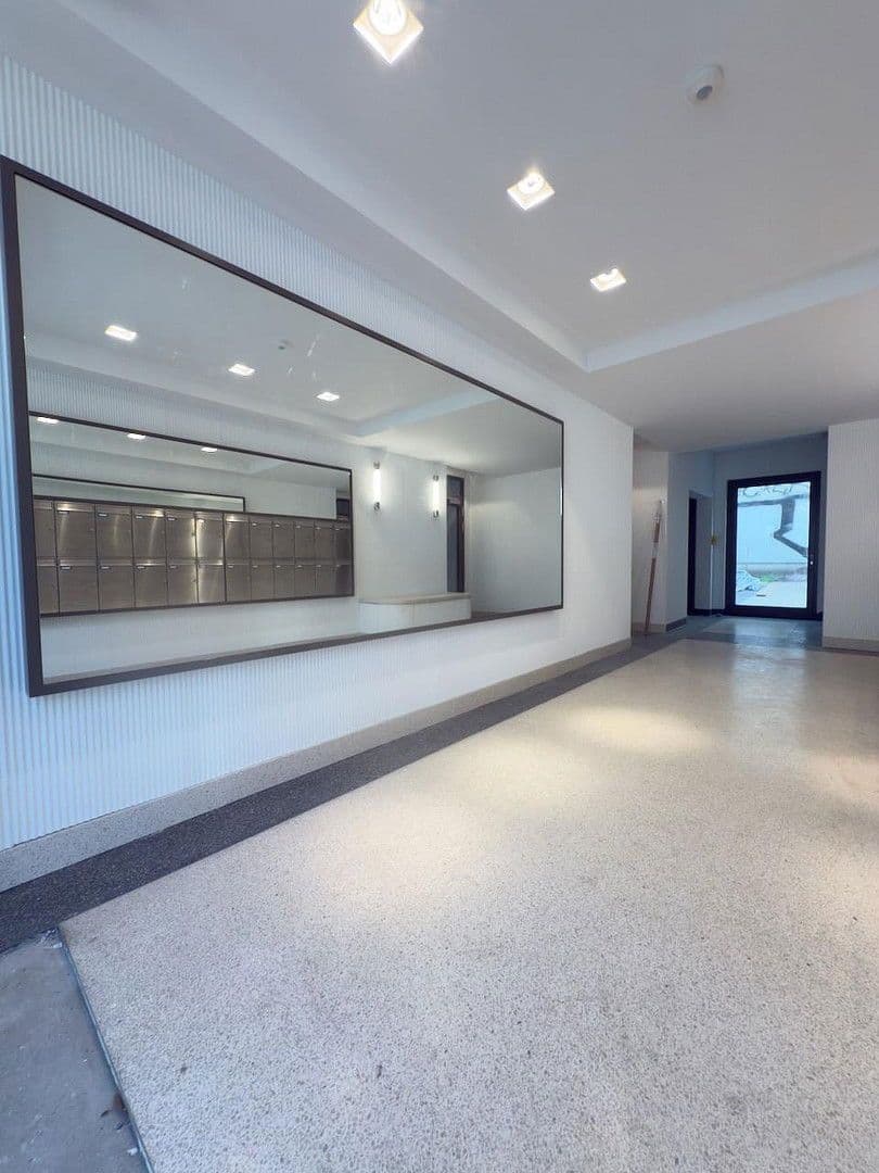 Prodej bytu 3+1 72 m², Hohenstaufenstraße 9, Berlin, Berlín Prodej bytu 3+1 72 m², Hohenstaufenstraße 9, Berlin, Berlín