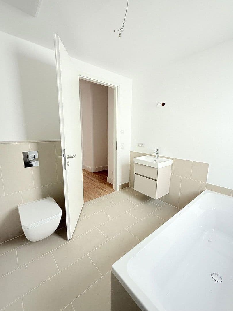 Prodej bytu 4+1 114 m², Hohenstaufenstraße 9, Berlin, Berlín Prodej bytu 4+1 114 m², Hohenstaufenstraße 9, Berlin, Berlín