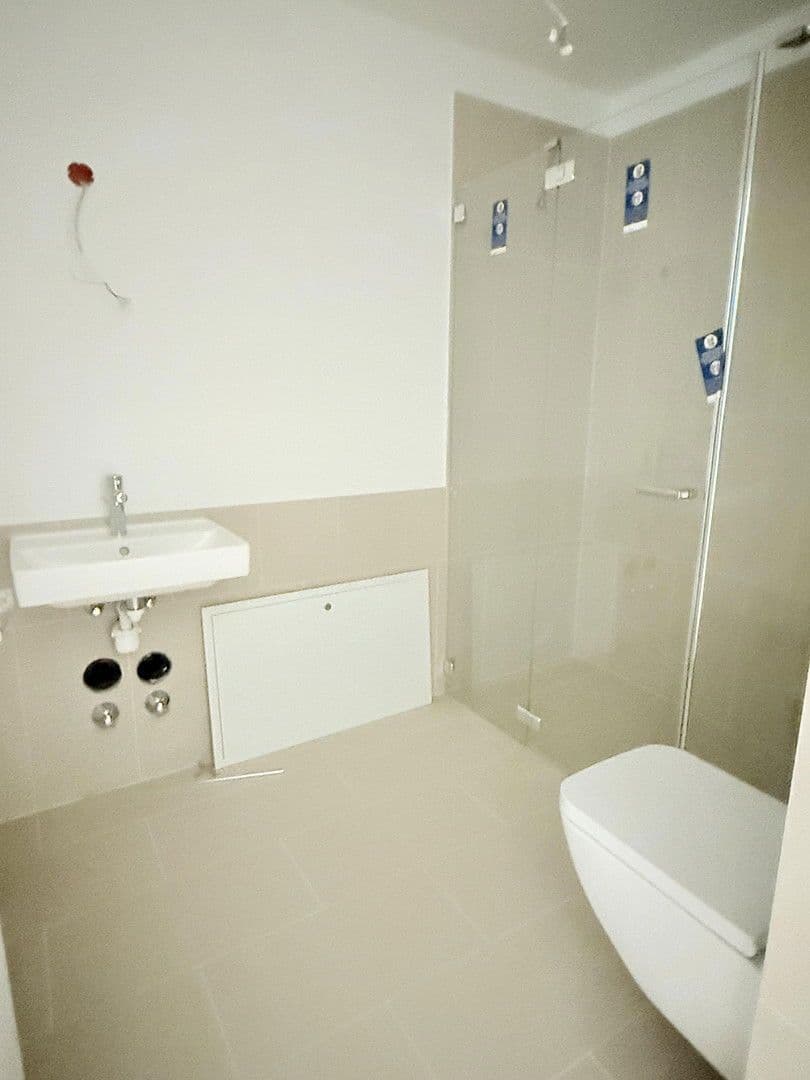 Prodej bytu 4+1 114 m², Hohenstaufenstraße 9, Berlin, Berlín Prodej bytu 4+1 114 m², Hohenstaufenstraße 9, Berlin, Berlín