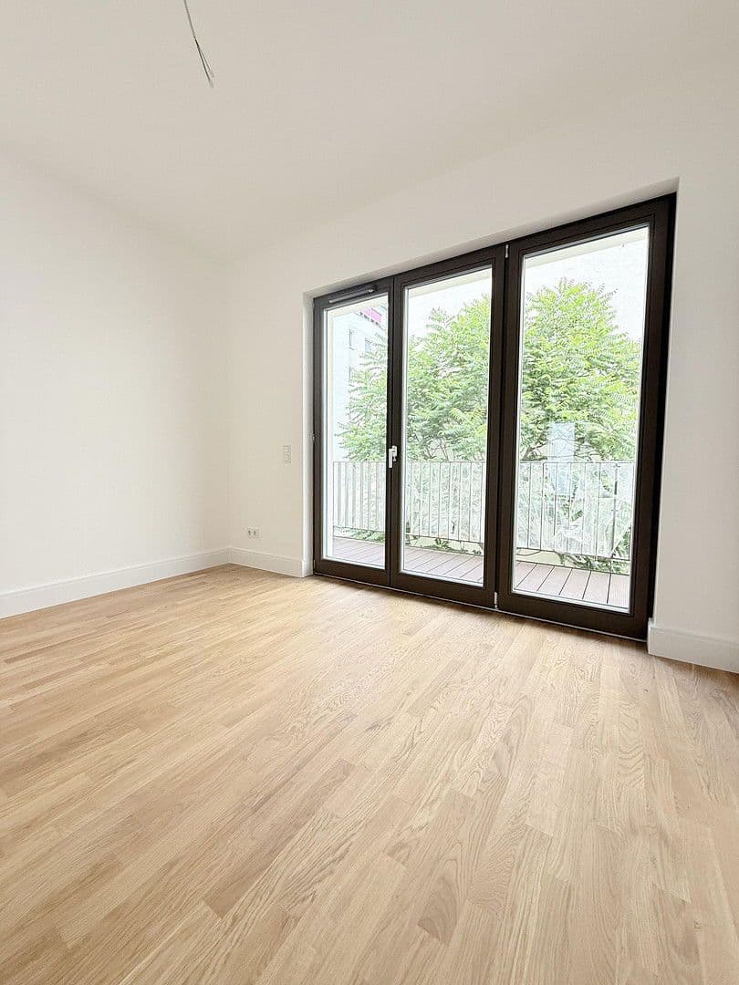 Prodej bytu 4+1 114 m², Hohenstaufenstraße 9, Berlin, Berlín Prodej bytu 4+1 114 m², Hohenstaufenstraße 9, Berlin, Berlín