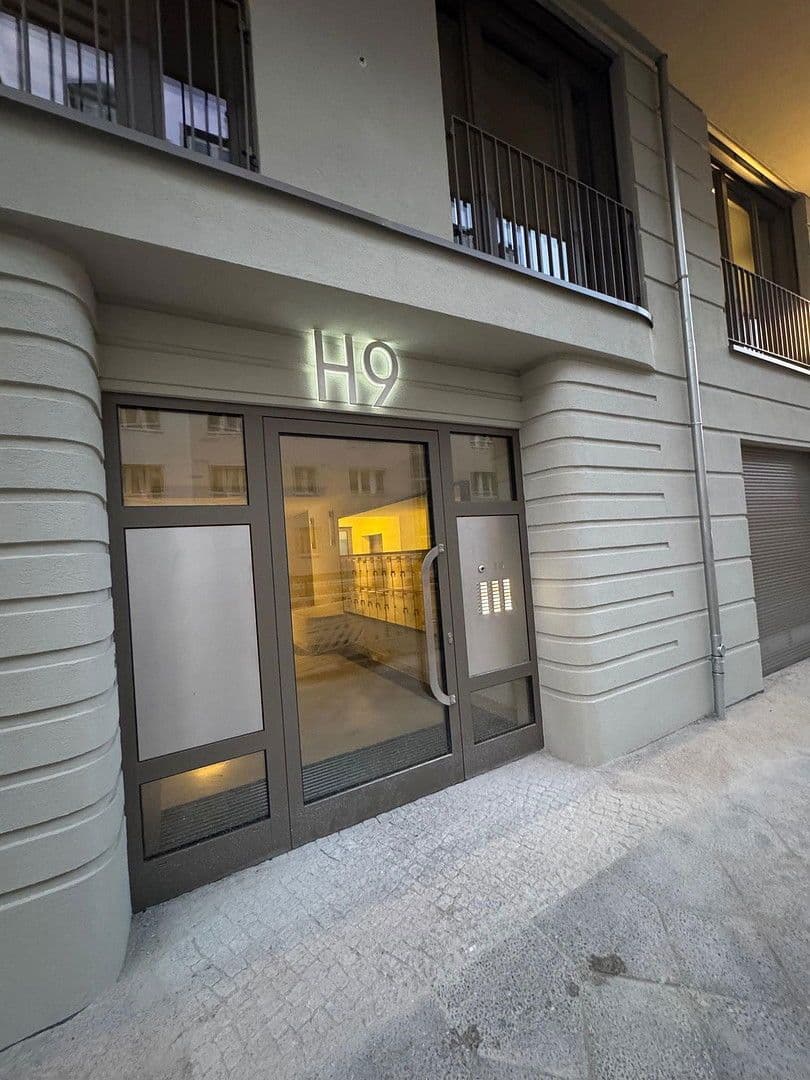 Prodej bytu 4+1 114 m², Hohenstaufenstraße 9, Berlin, Berlín Prodej bytu 4+1 114 m², Hohenstaufenstraße 9, Berlin, Berlín