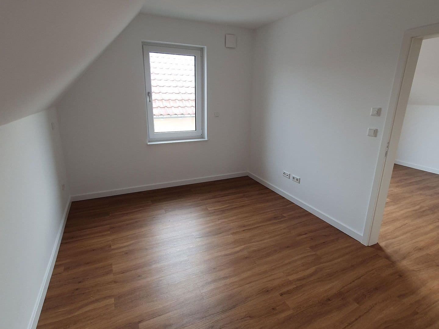 Pronájem bytu 2+1 50 m², Westheimer Straße 3 b, Hofgeismar, Hessen Pronájem bytu 2+1 50 m², Westheimer Straße 3 b, Hofgeismar, Hessen