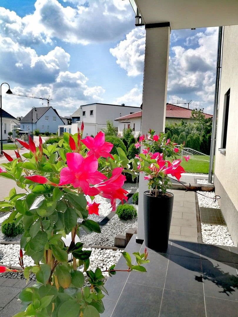 Pronájem domu 210 m², pozemek 670 m², Wilhermsdorf, Bavorsko Pronájem domu 210 m², pozemek 670 m², Wilhermsdorf, Bavorsko