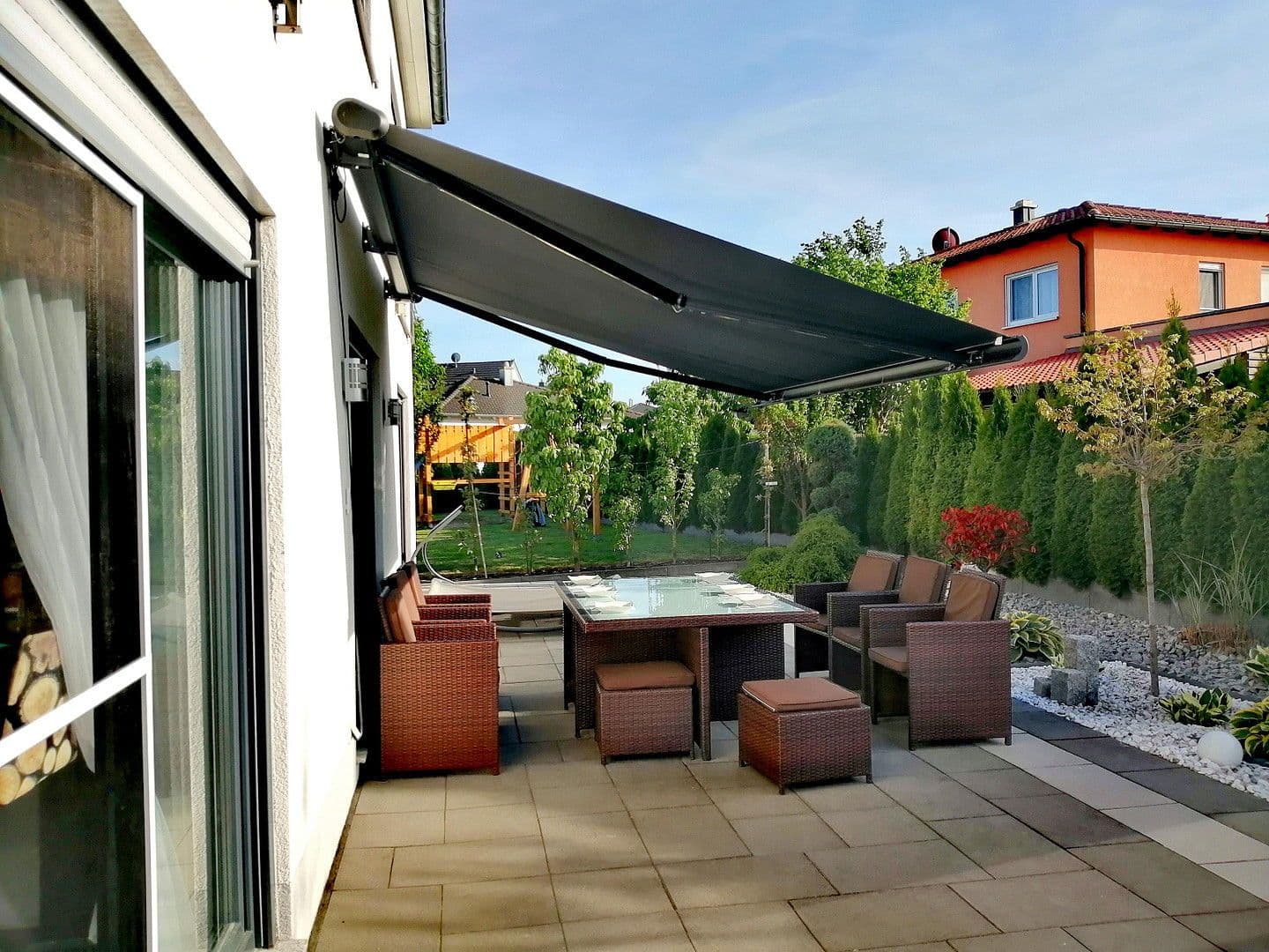 Pronájem domu 210 m², pozemek 670 m², Wilhermsdorf, Bavorsko Pronájem domu 210 m², pozemek 670 m², Wilhermsdorf, Bavorsko