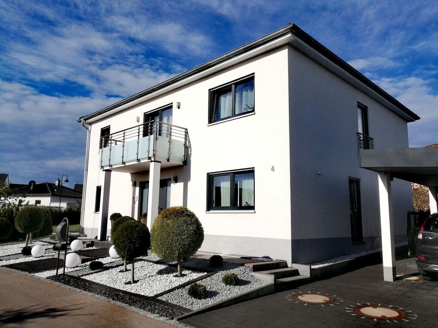 Pronájem domu 210 m², pozemek 670 m², Wilhermsdorf, Bavorsko Pronájem domu 210 m², pozemek 670 m², Wilhermsdorf, Bavorsko