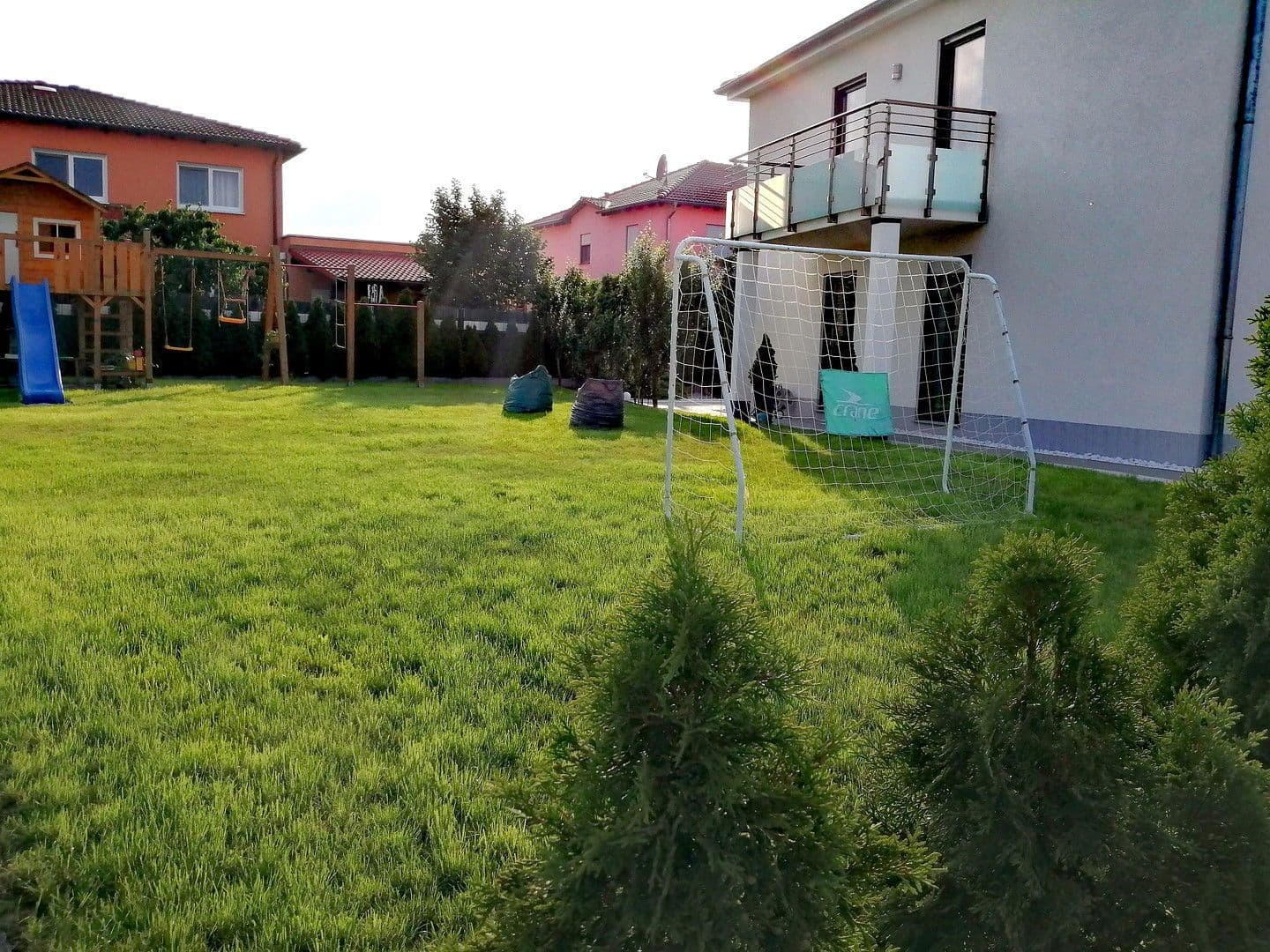 Pronájem domu 210 m², pozemek 670 m², Wilhermsdorf, Bavorsko Pronájem domu 210 m², pozemek 670 m², Wilhermsdorf, Bavorsko