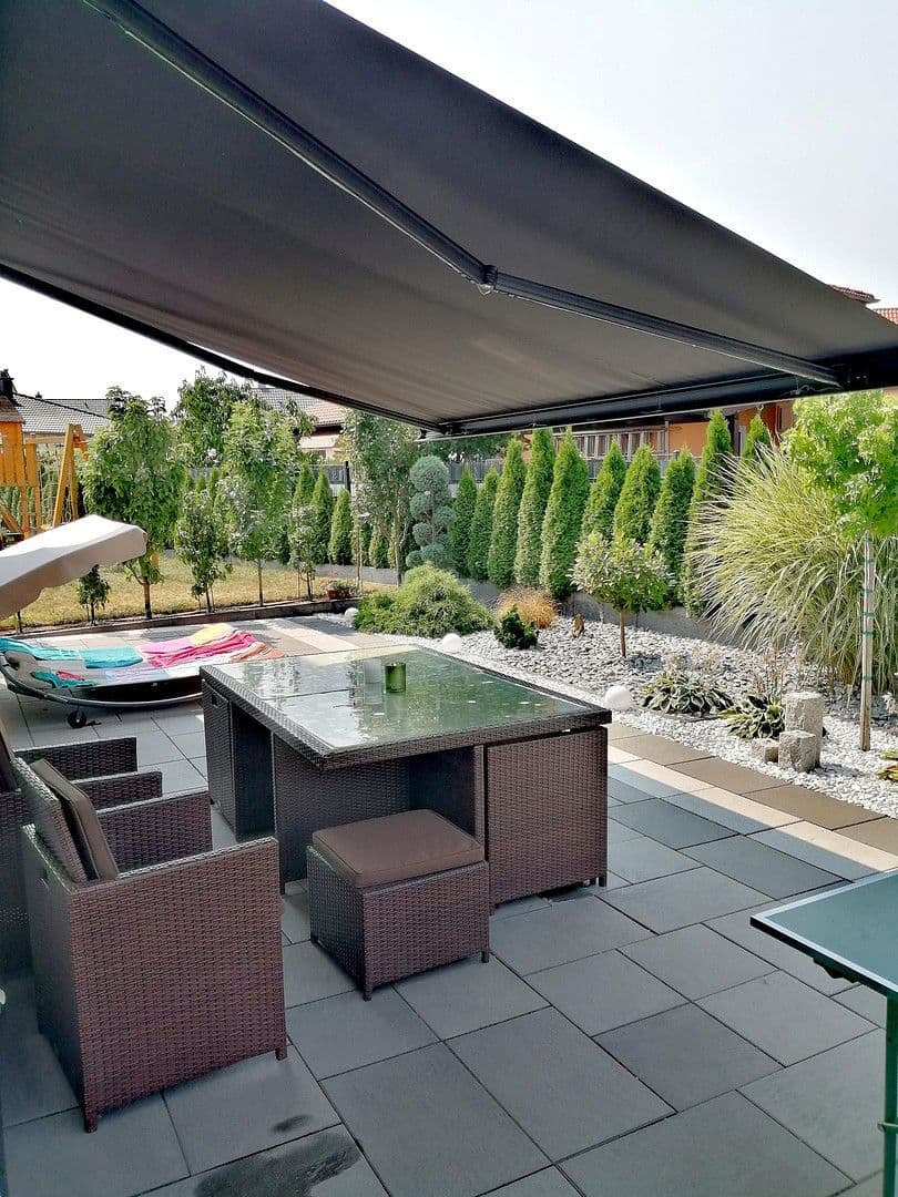 Pronájem domu 210 m², pozemek 670 m², Wilhermsdorf, Bavorsko Pronájem domu 210 m², pozemek 670 m², Wilhermsdorf, Bavorsko