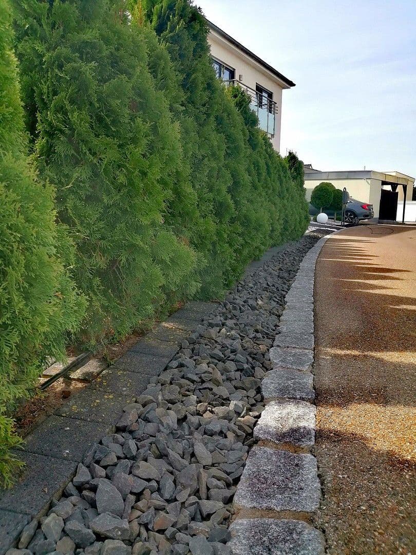 Pronájem domu 210 m², pozemek 670 m², Wilhermsdorf, Bavorsko Pronájem domu 210 m², pozemek 670 m², Wilhermsdorf, Bavorsko