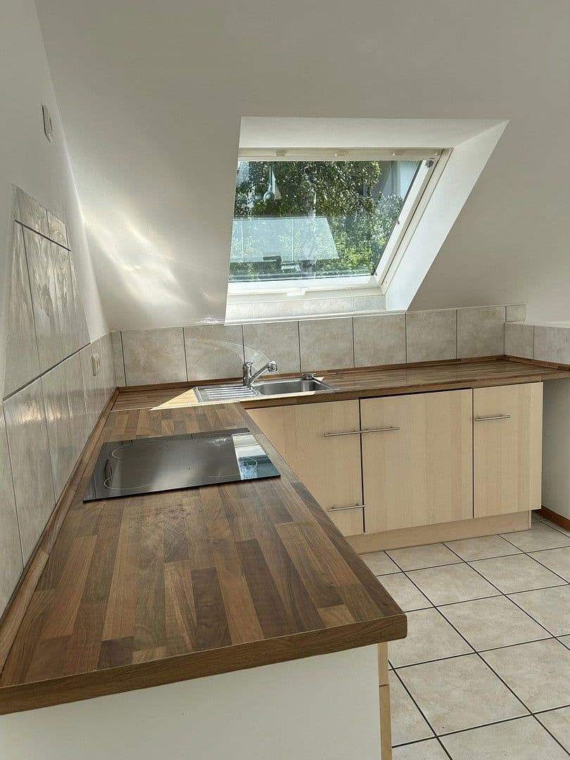 Pronájem bytu 2+1 70 m², Niedernhausen, Hessen Pronájem bytu 2+1 70 m², Niedernhausen, Hessen