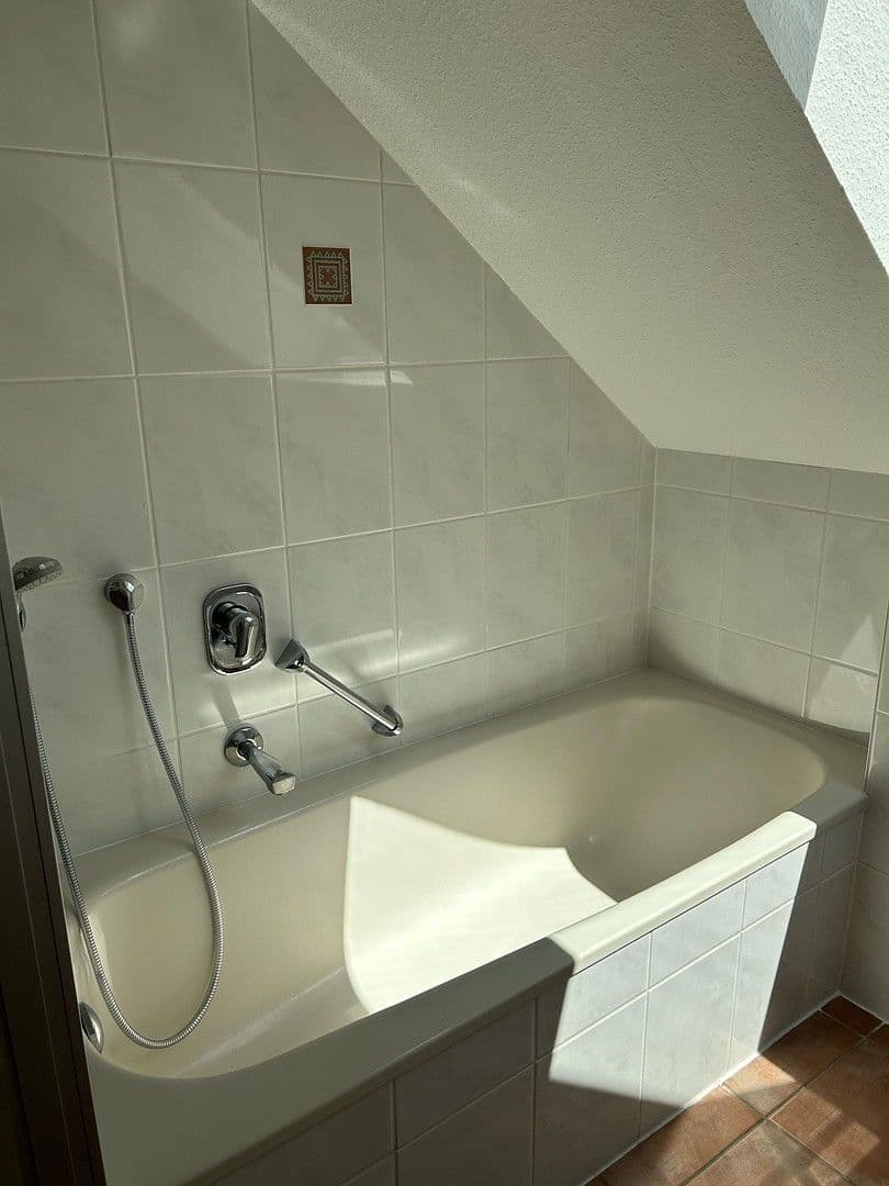 Pronájem bytu 2+1 70 m², Niedernhausen, Hessen Pronájem bytu 2+1 70 m², Niedernhausen, Hessen