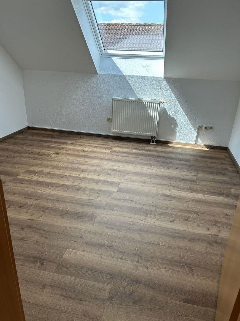 Pronájem bytu 2+1 70 m², Niedernhausen, Hessen Pronájem bytu 2+1 70 m², Niedernhausen, Hessen