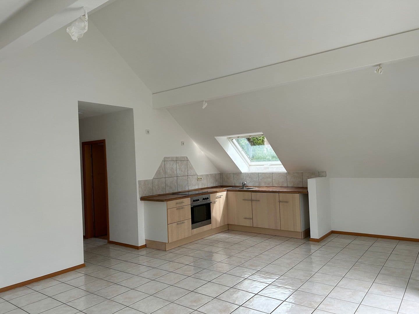 Pronájem bytu 2+1 70 m², Niedernhausen, Hessen Pronájem bytu 2+1 70 m², Niedernhausen, Hessen