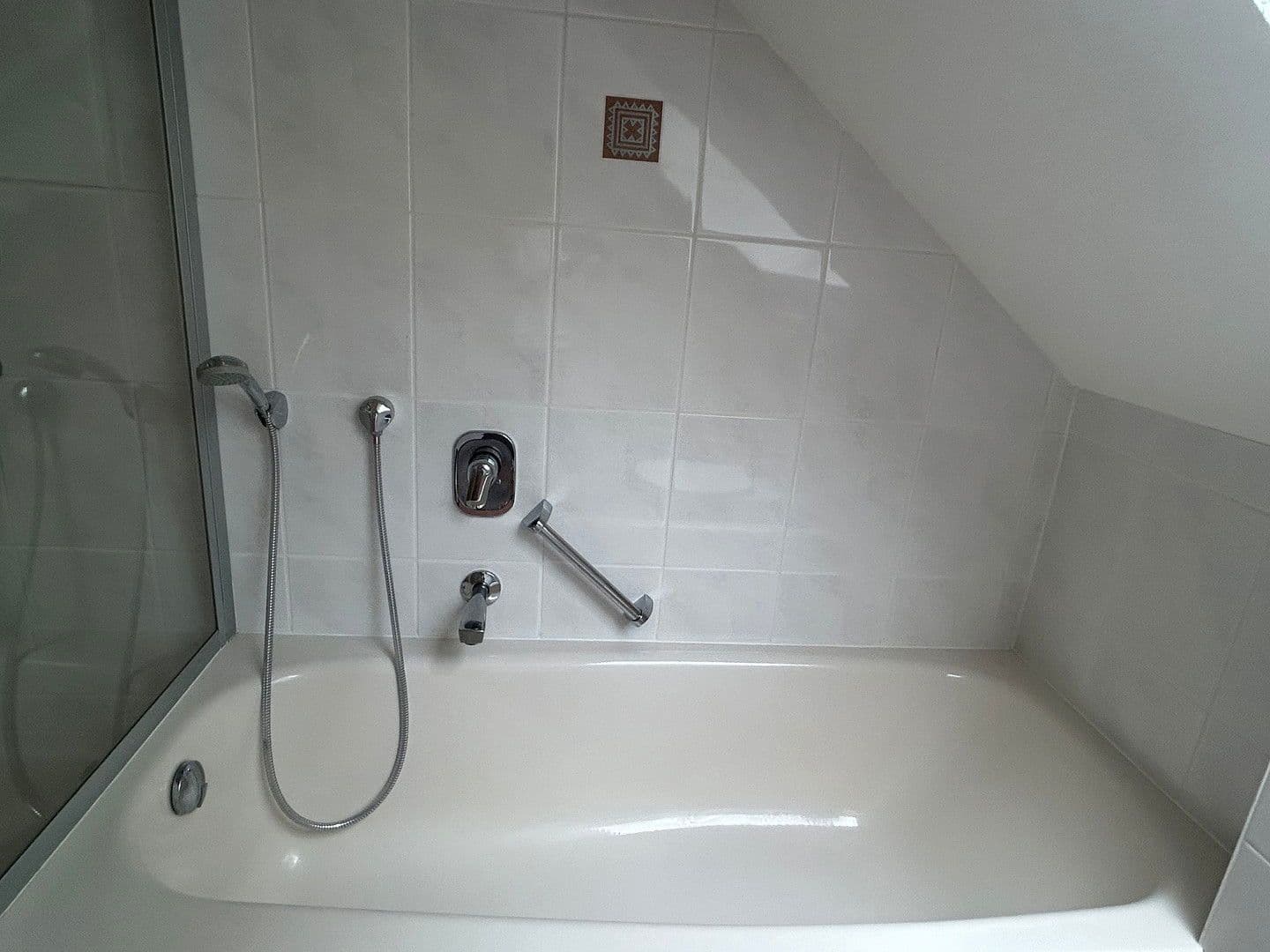 Pronájem bytu 2+1 70 m², Niedernhausen, Hessen Pronájem bytu 2+1 70 m², Niedernhausen, Hessen