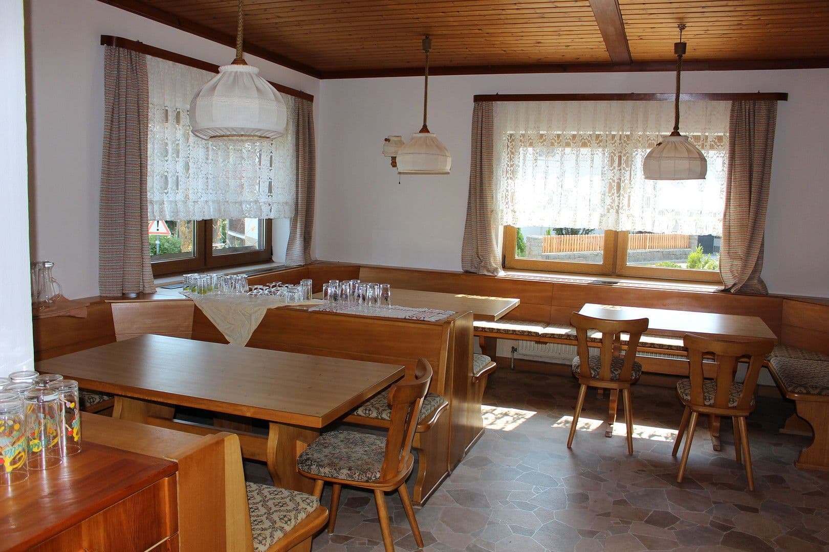 Prodej nebytového prostoru 638 m², Dorfstr. 18, Bischofsmais, Bavorsko Prodej nebytového prostoru 638 m², Dorfstr. 18, Bischofsmais, Bavorsko