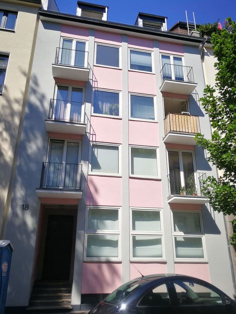Prodej domu 485 m², pozemek 180 m², Düsseldorf - Bezirk 1, Severní Porýní-Vestfálsko Prodej domu 485 m², pozemek 180 m², Düsseldorf - Bezirk 1, Severní Porýní-Vestfálsko