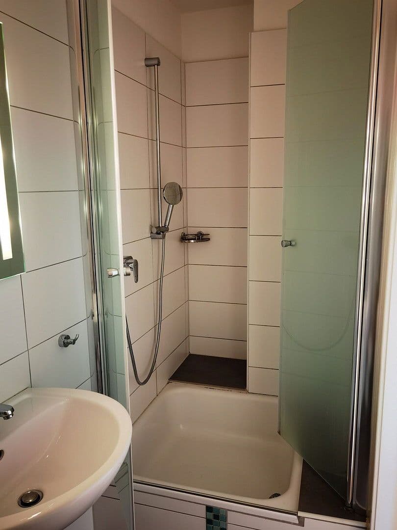 Prodej domu 485 m², pozemek 180 m², Düsseldorf - Bezirk 1, Severní Porýní-Vestfálsko Prodej domu 485 m², pozemek 180 m², Düsseldorf - Bezirk 1, Severní Porýní-Vestfálsko