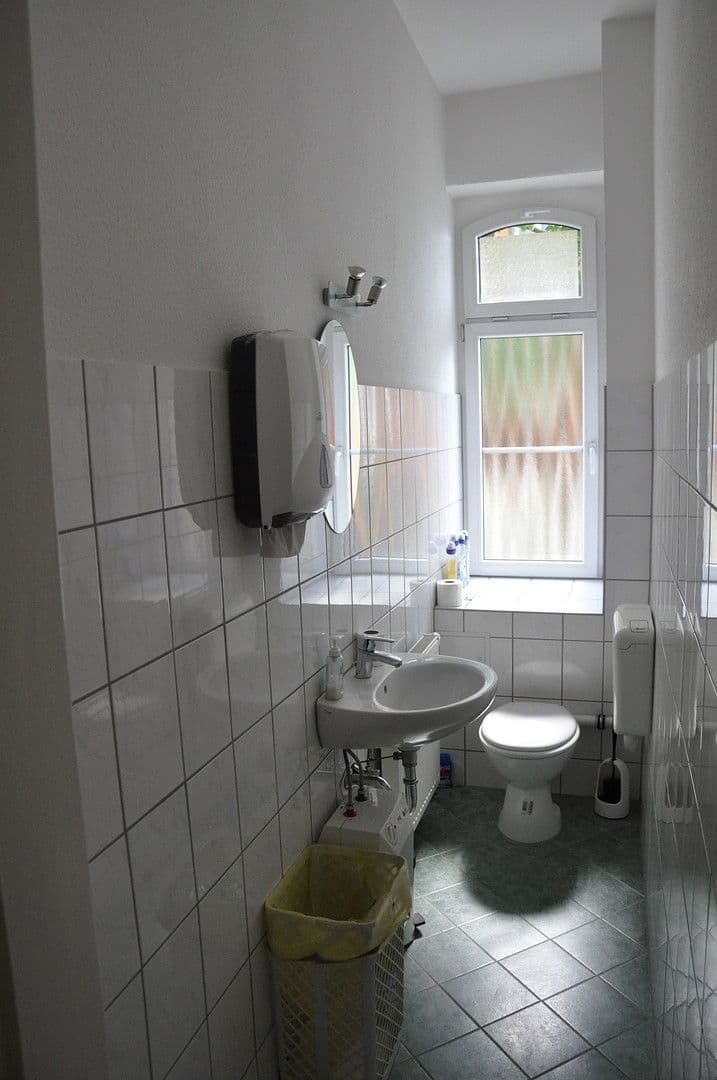 Pronájem kanceláře 91 m², Gartenstraße 70, Radebeul, Sasko Pronájem kanceláře 91 m², Gartenstraße 70, Radebeul, Sasko