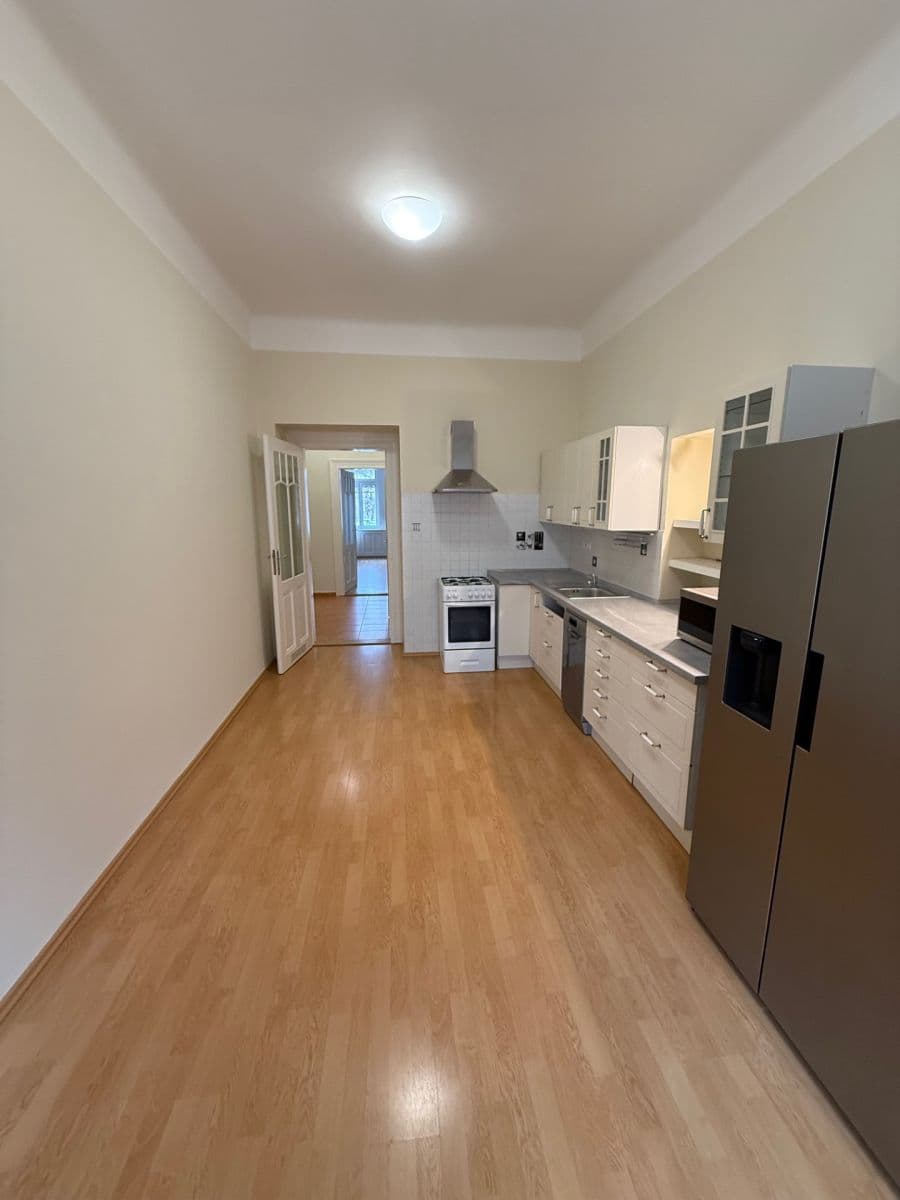 Pronájem bytu 2+1 80 m², Ruská, Praha, Praha Pronájem bytu 2+1 80 m², Ruská, Praha, Praha