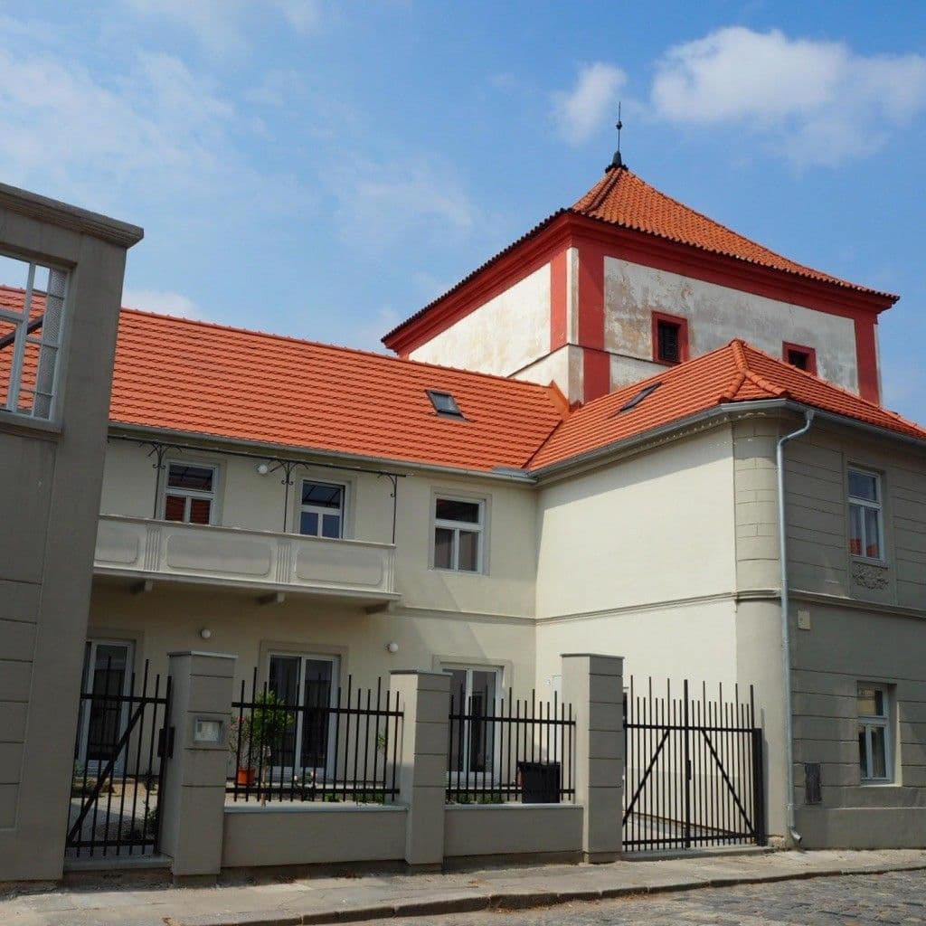 Pronájem bytu 1+1 57 m², Mariánské náměstí, Brandýs nad Labem-Stará Boleslav, Středočeský kraj Pronájem bytu 1+1 57 m², Mariánské náměstí, Brandýs nad Labem-Stará Boleslav, Středočeský kraj