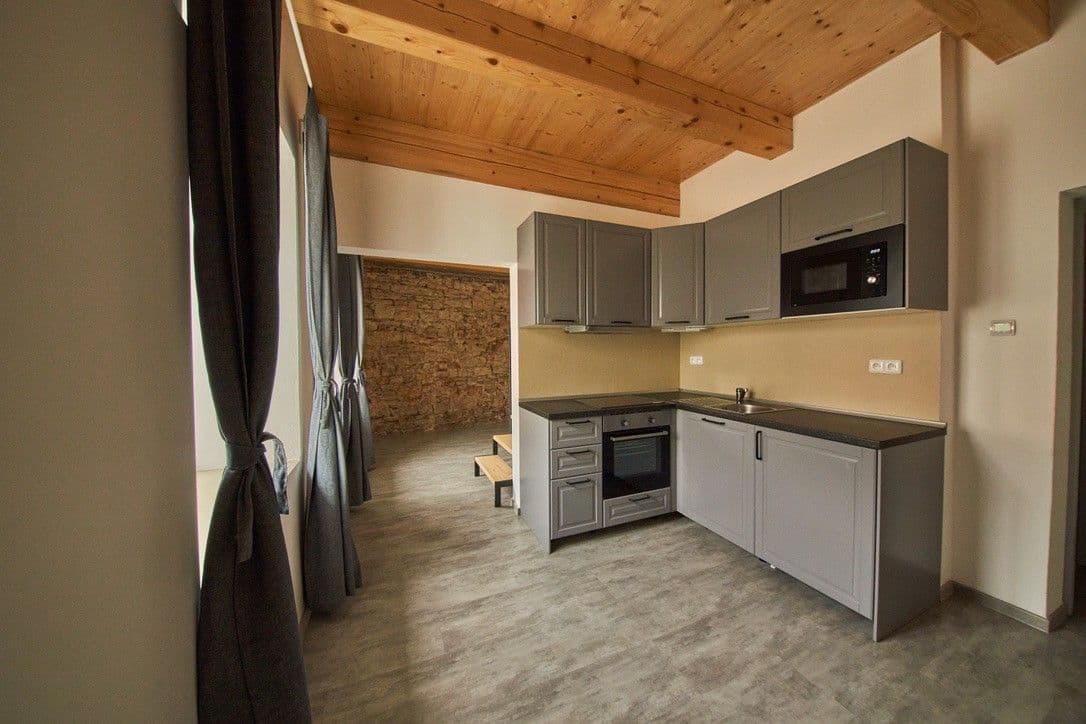 Pronájem bytu 1+1 57 m², Mariánské náměstí, Brandýs nad Labem-Stará Boleslav, Středočeský kraj Pronájem bytu 1+1 57 m², Mariánské náměstí, Brandýs nad Labem-Stará Boleslav, Středočeský kraj