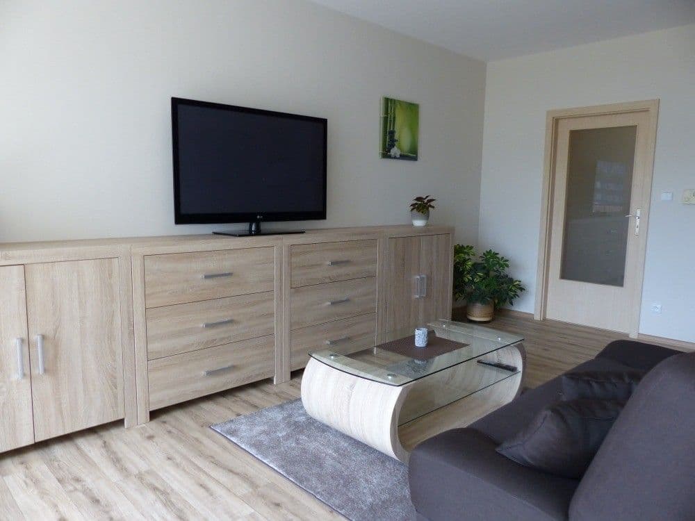 Pronájem bytu 1+kk 46 m², Na Harfě, Praha, Praha Pronájem bytu 1+kk 46 m², Na Harfě, Praha, Praha