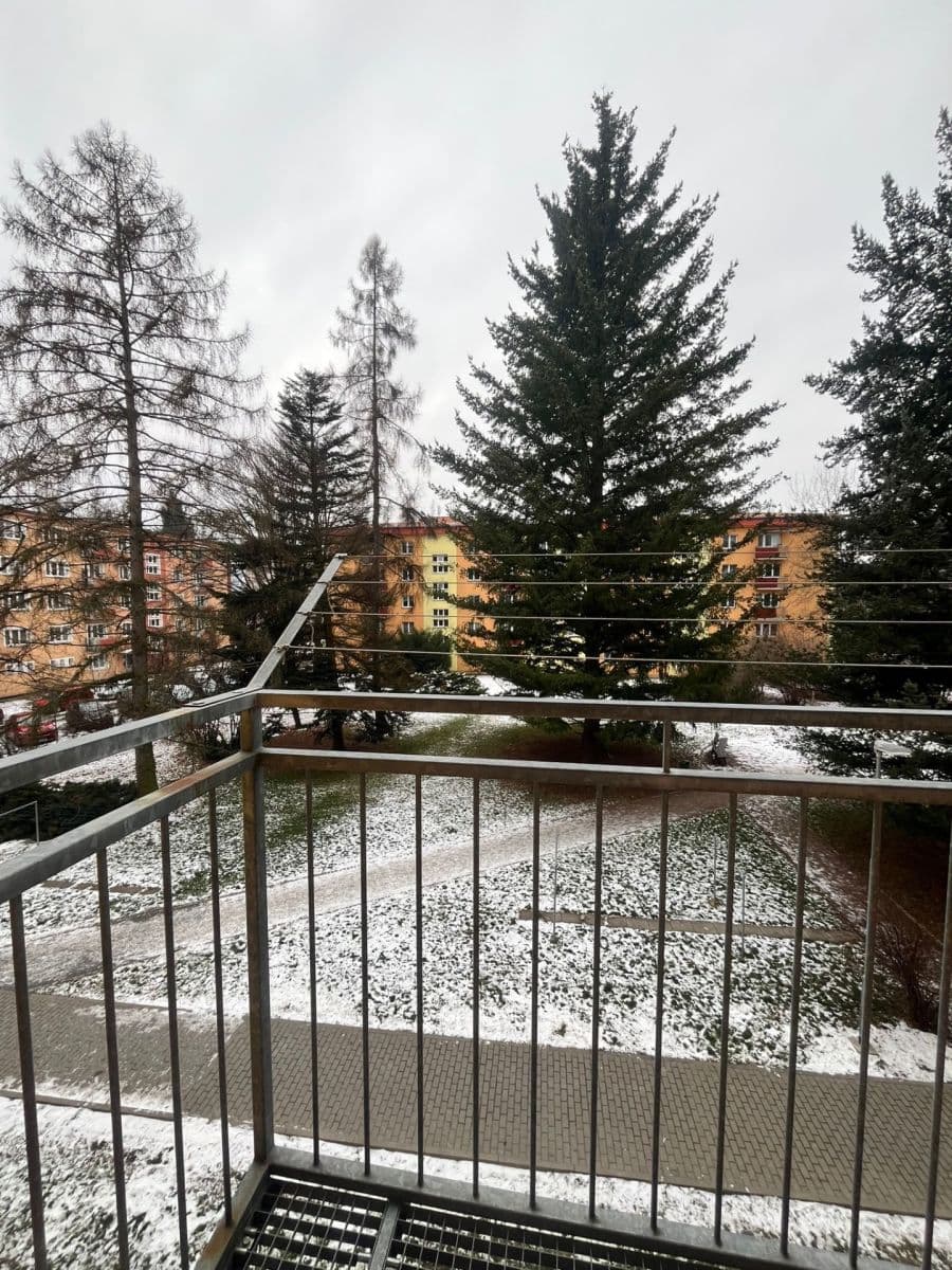 Pronájem bytu 2+1 57 m², Bratří Čapků, Valašské Meziříčí, Zlínský kraj Pronájem bytu 2+1 57 m², Bratří Čapků, Valašské Meziříčí, Zlínský kraj